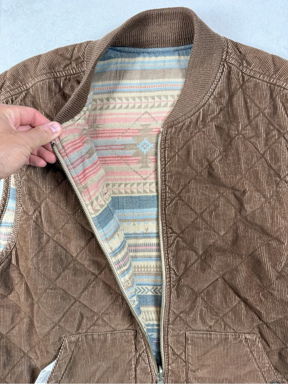Faherty Men’s Large Reversible Quilted Corduroy & Aztec Cloth Vest Western Trad